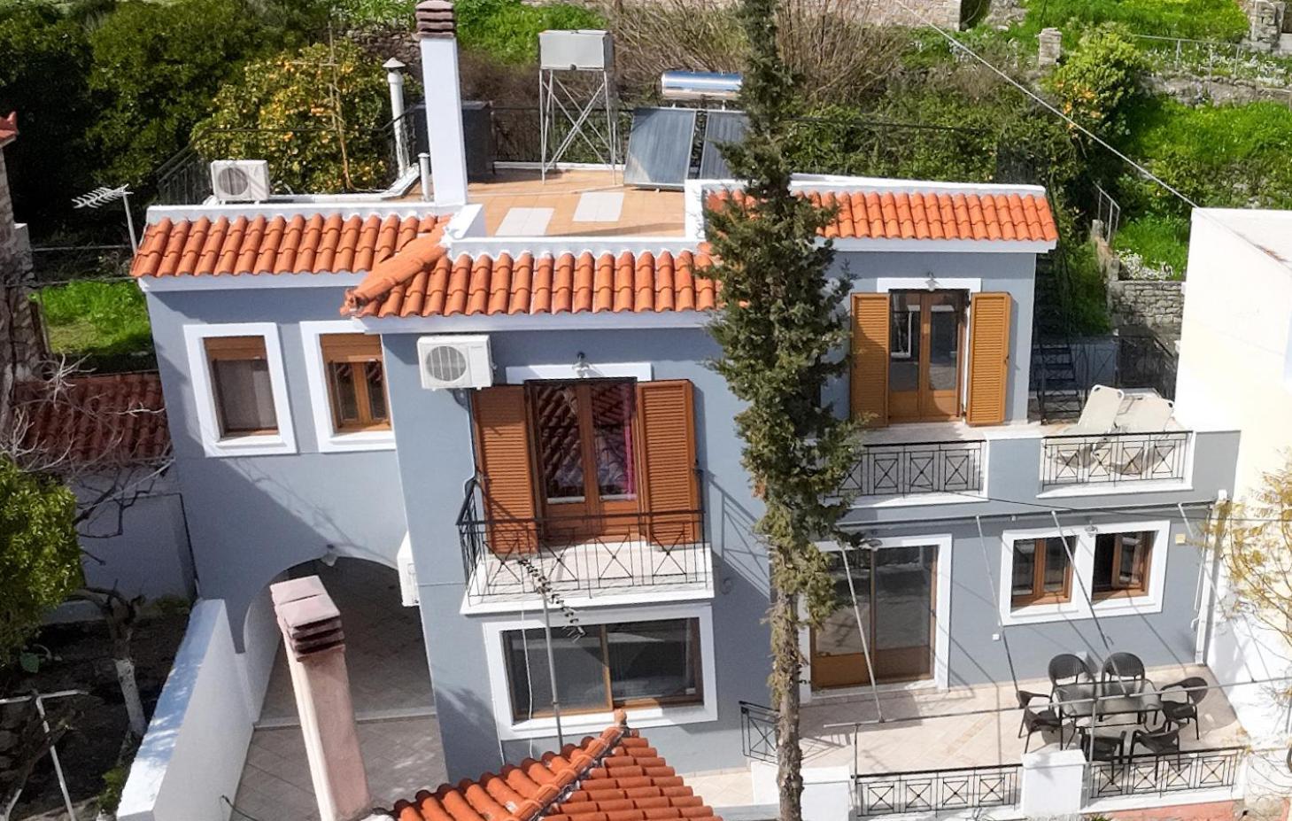 Holiday home Ouranias House Marathokampos