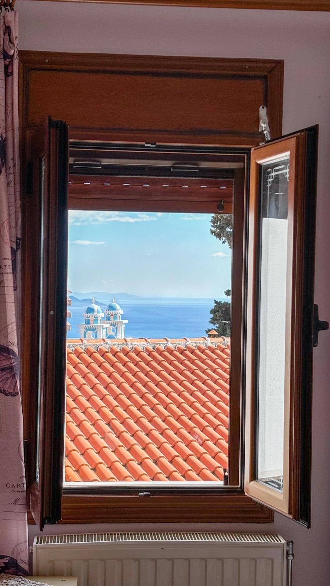 Holiday home Ouranias House Marathokampos